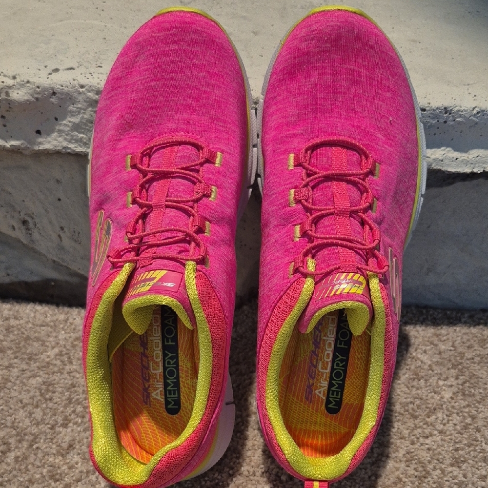 Skechers Pink and Yellow Air Cooled Memory Foam Sneakers Dual Lite Size 7.5 New